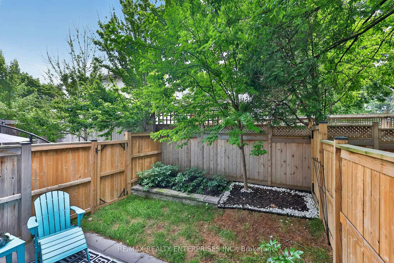 656, Tupelo, Mineola, Mississauga