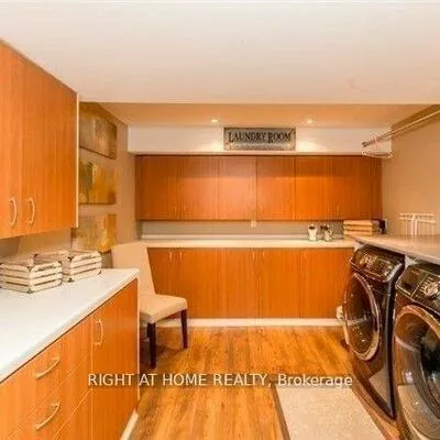 151, Huron Heights, Huron Heights-Leslie Valley, Newmarket