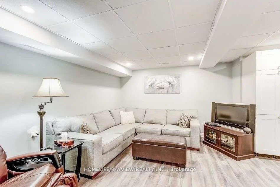 64, RUTLEDGE ( basement), Huron Heights-Leslie Valley, Newmarket