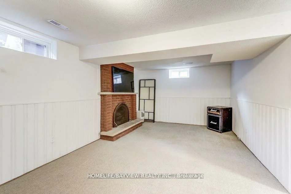 64, RUTLEDGE ( basement), Huron Heights-Leslie Valley, Newmarket
