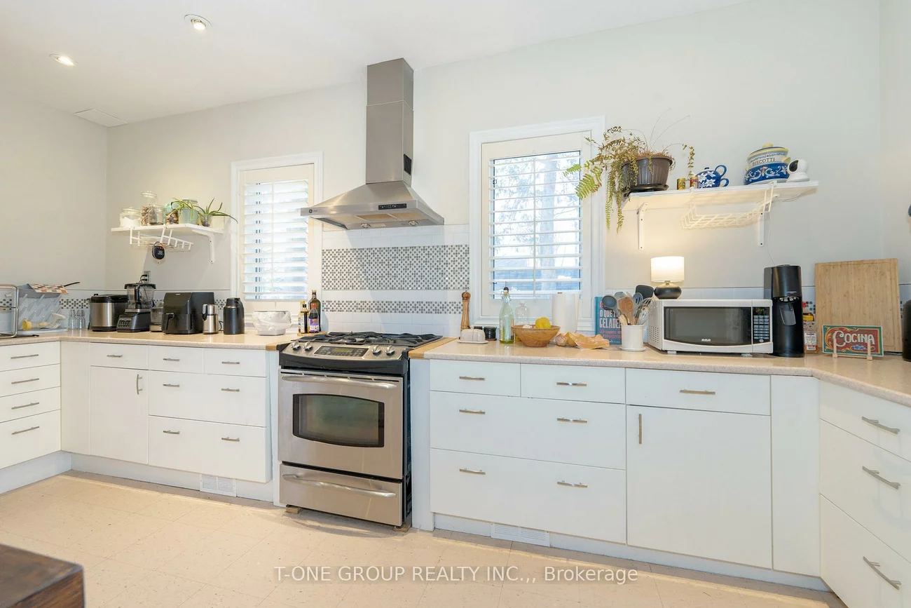 579, pearson, Gorham-College Manor, Newmarket