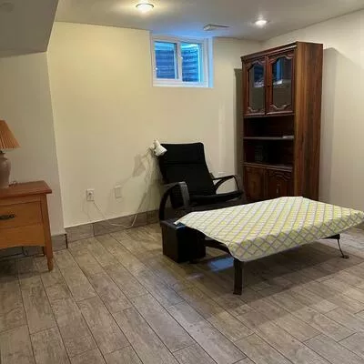 305, Eagle, Central Newmarket, Newmarket