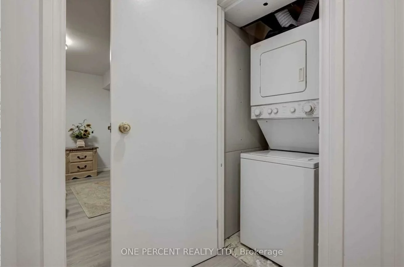 72, Ashton, Huron Heights-Leslie Valley, Newmarket