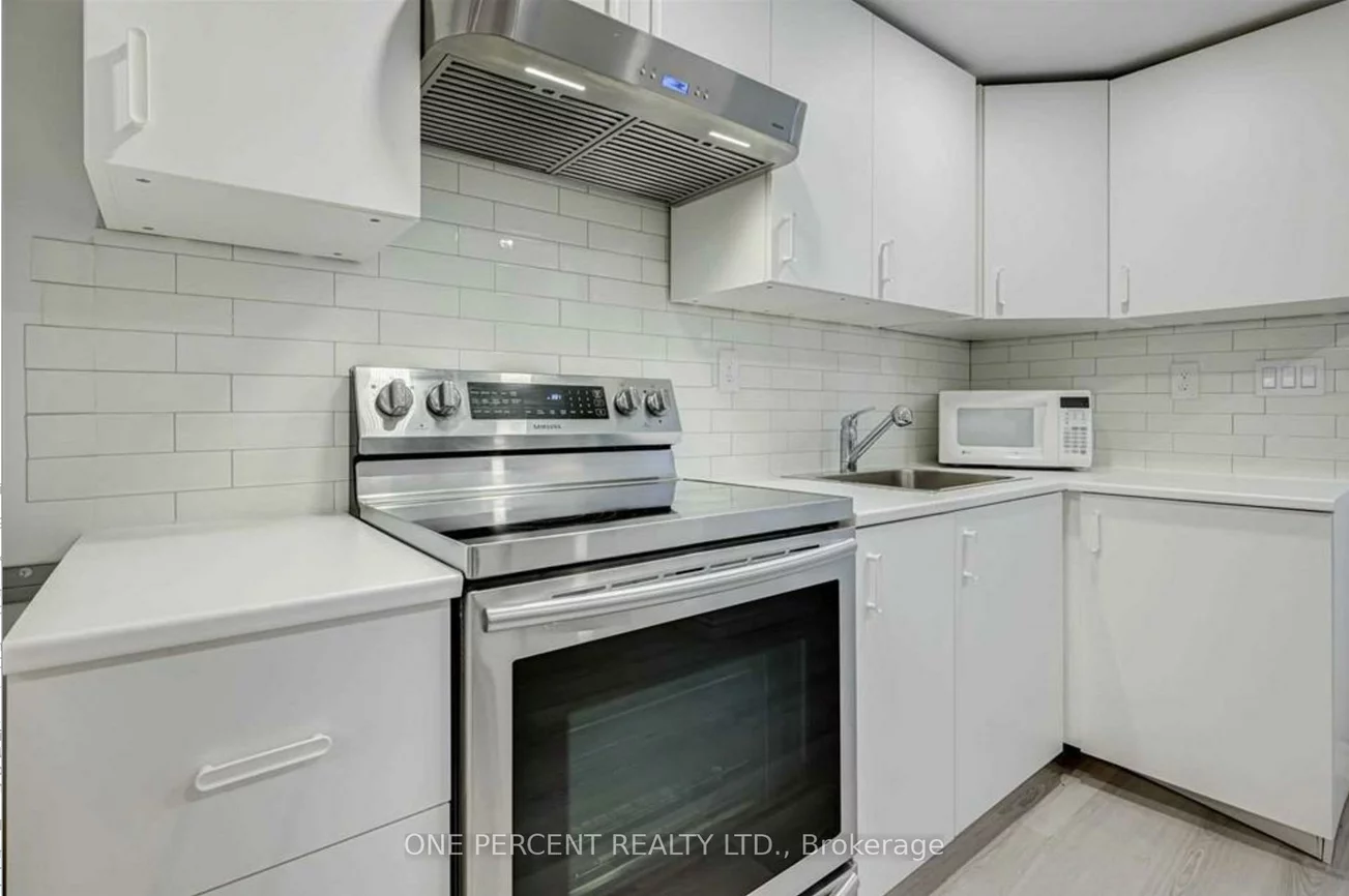 72, Ashton, Huron Heights-Leslie Valley, Newmarket