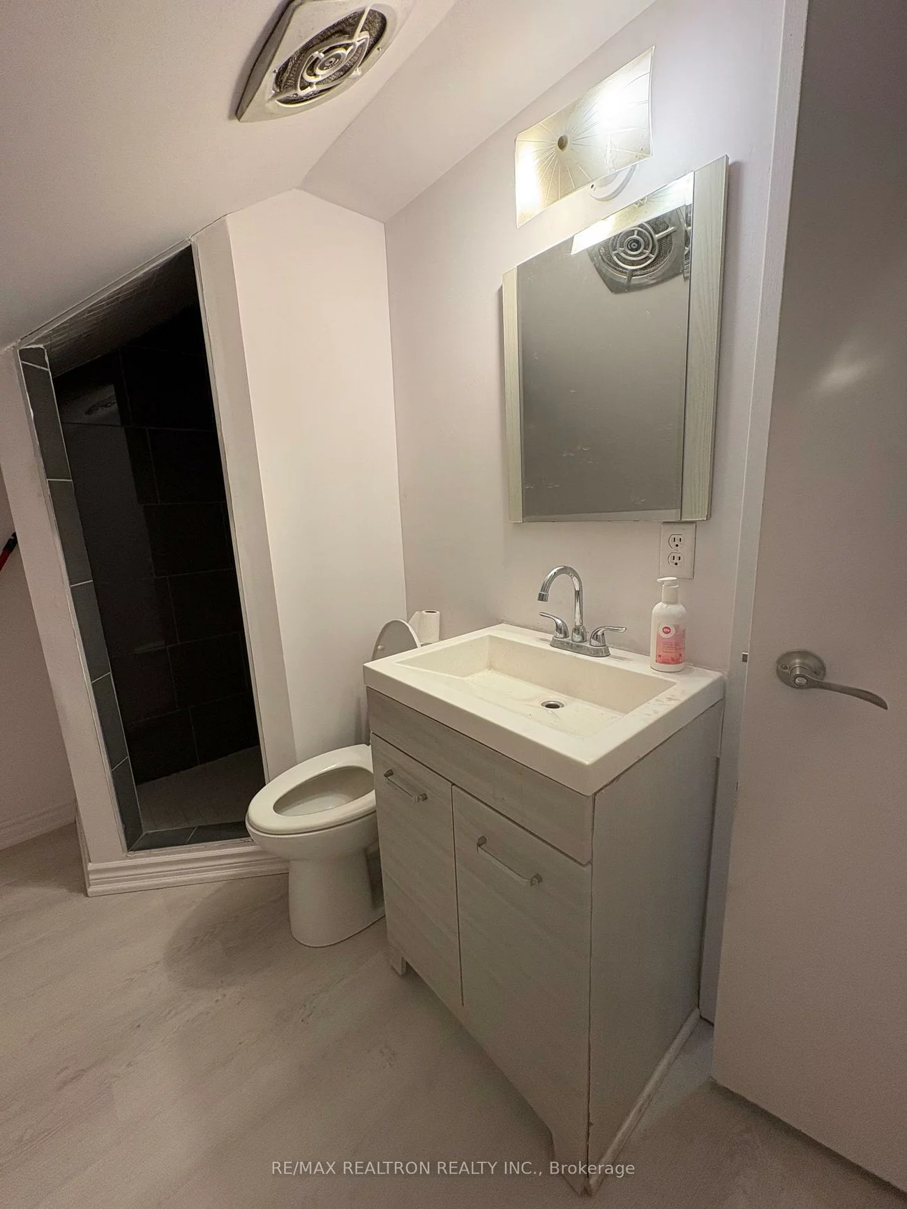 475, D'arcy, Central Newmarket, Newmarket