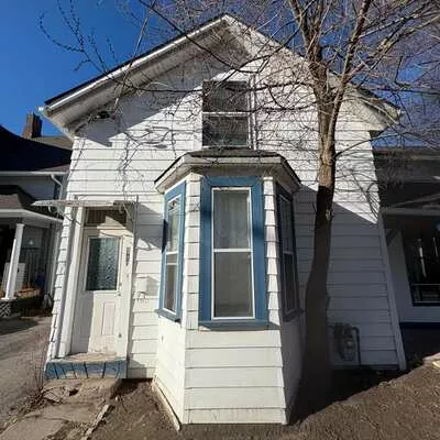 475, D'arcy, Central Newmarket, Newmarket