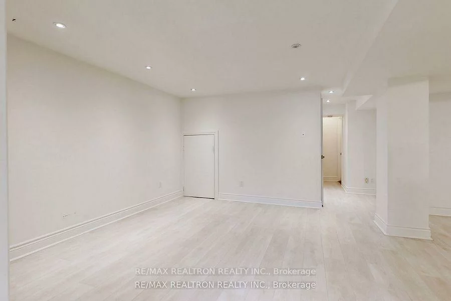 75, Millard, Central Newmarket, Newmarket