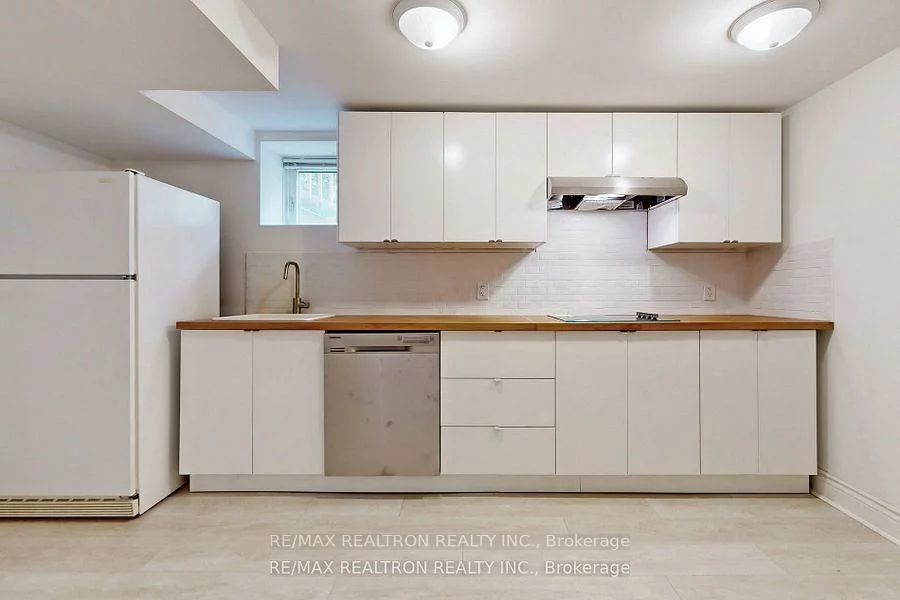 75, Millard, Central Newmarket, Newmarket