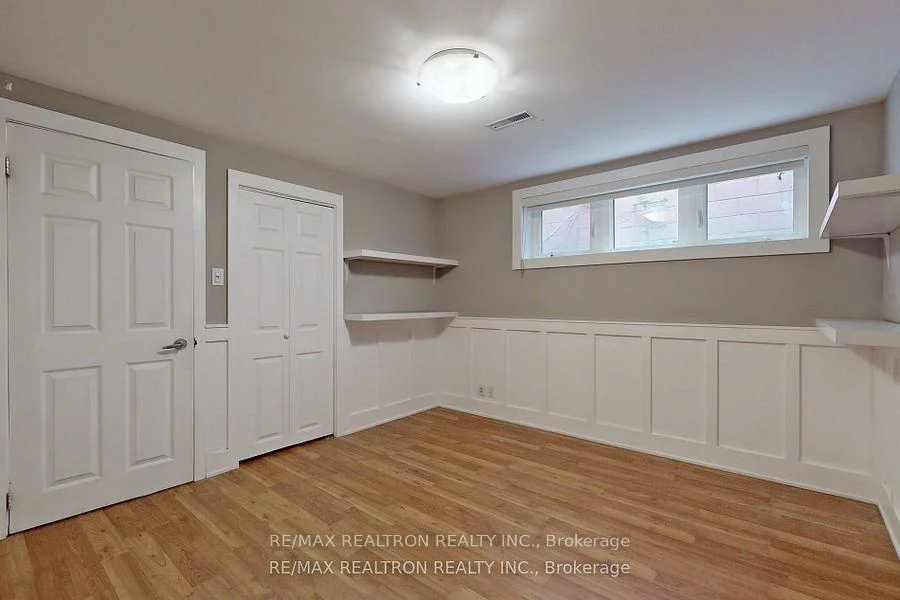 75, Millard, Central Newmarket, Newmarket