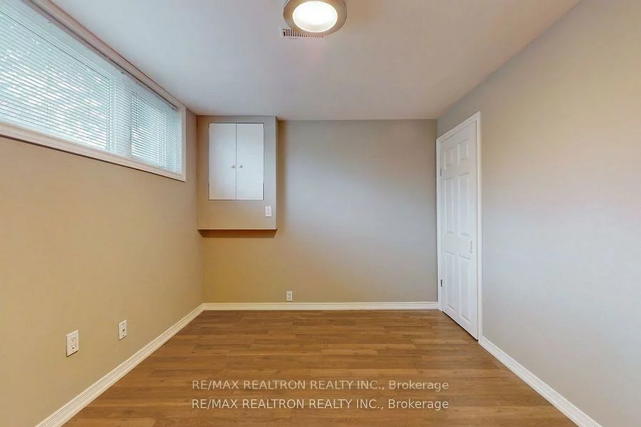 75, Millard, Central Newmarket, Newmarket