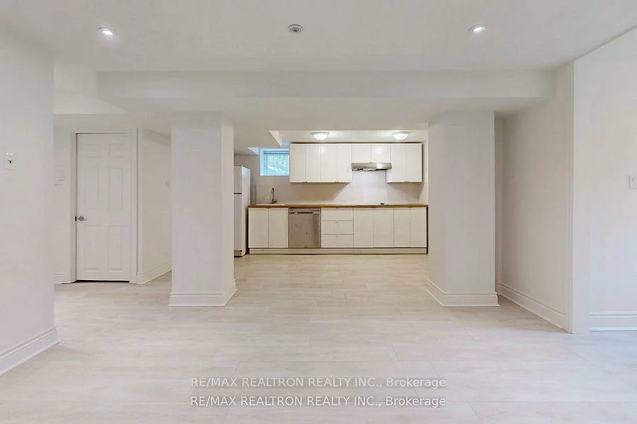 75, Millard, Central Newmarket, Newmarket