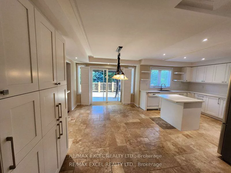 316, Alex Doner, Glenway Estates, Newmarket