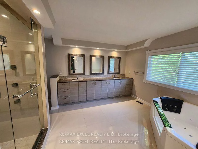 316, Alex Doner, Glenway Estates, Newmarket