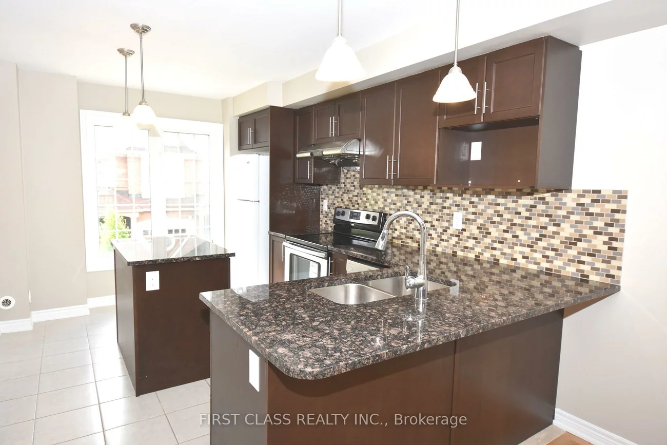 327, Doak, Gorham-College Manor, Newmarket