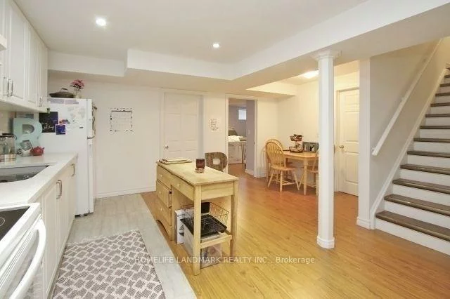 30, Thatcher, Woodland Hill, Newmarket