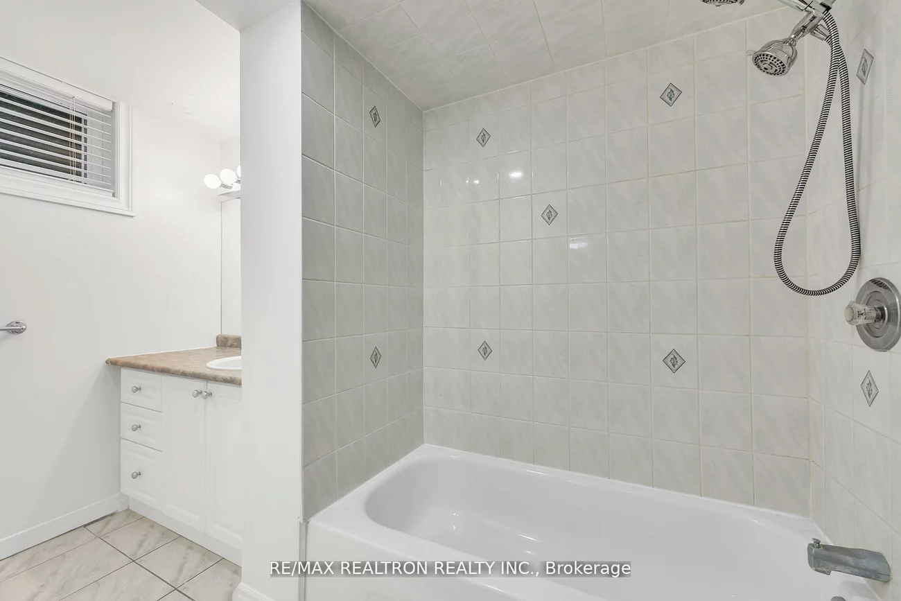 145, Willow, Bristol-London, Newmarket