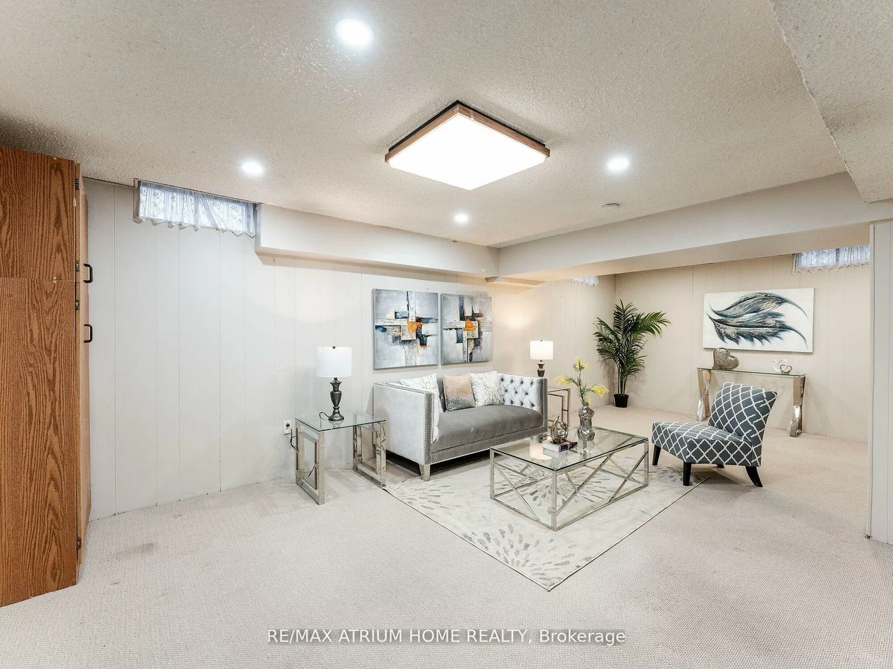 401, Borden, Central Newmarket, Newmarket