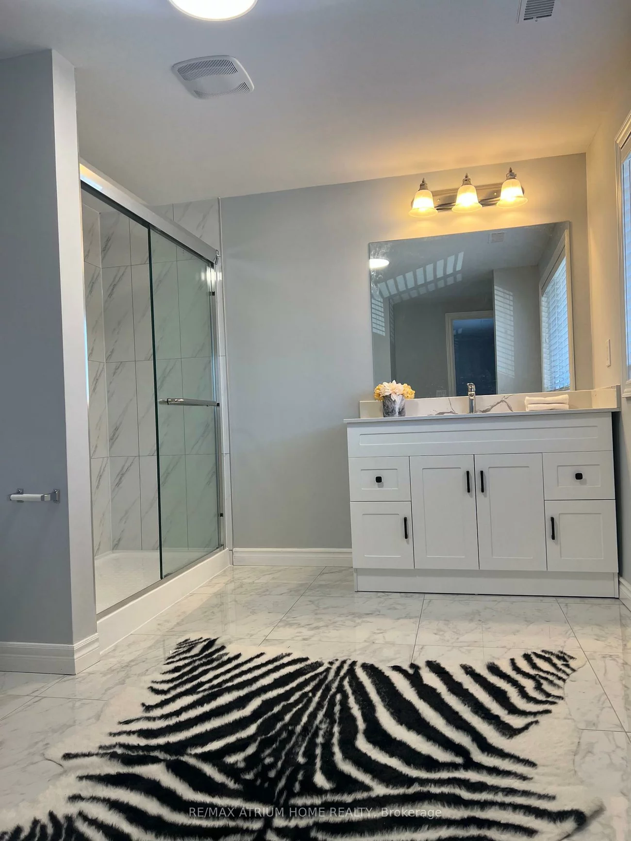 401, Borden, Central Newmarket, Newmarket