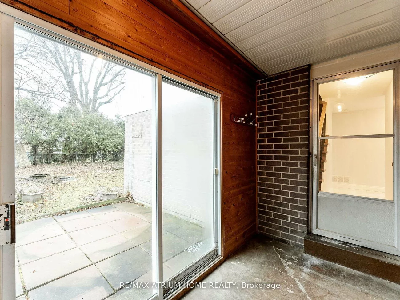 401, Borden, Central Newmarket, Newmarket