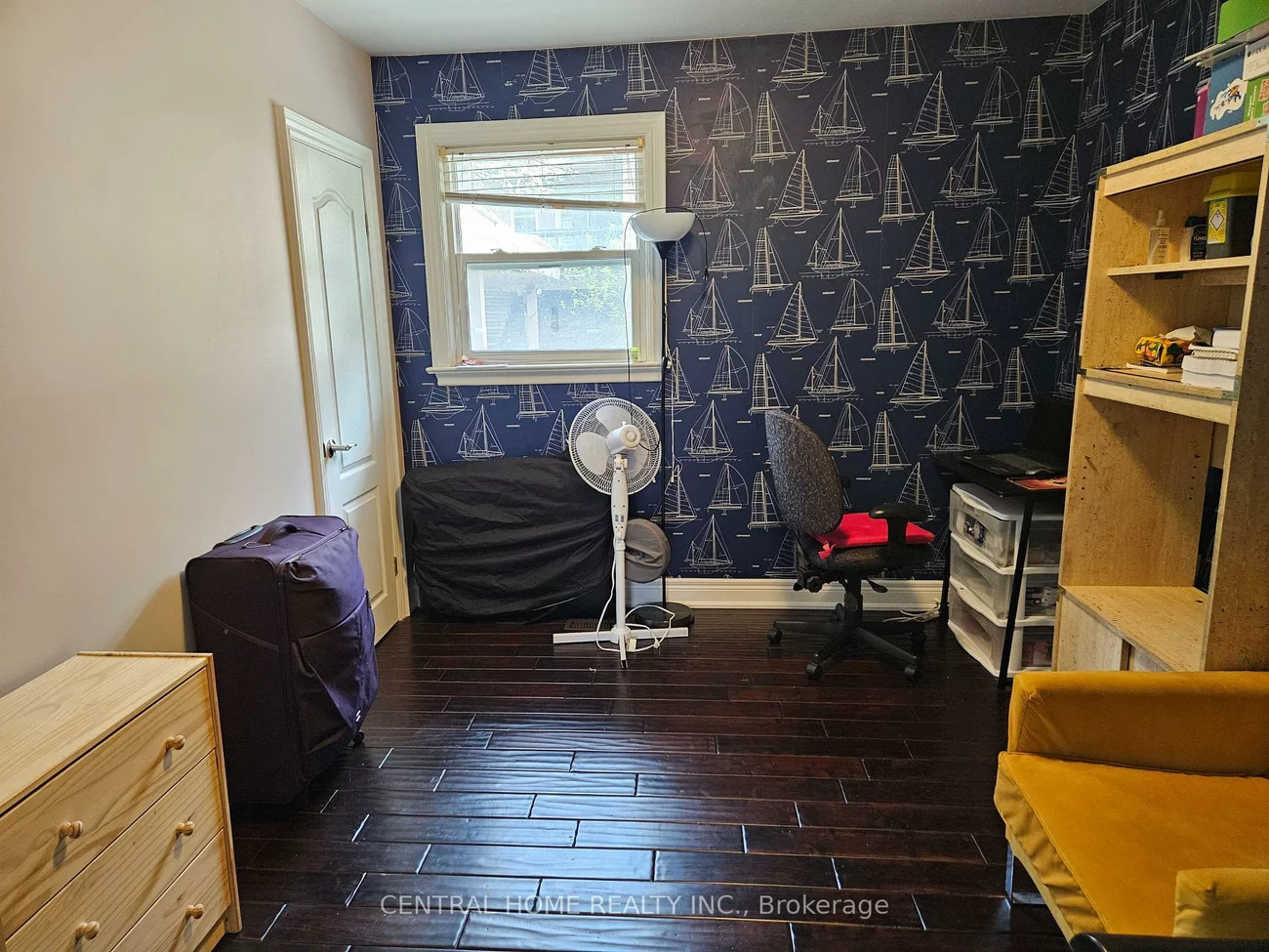 66, Eagle, Central Newmarket, Newmarket