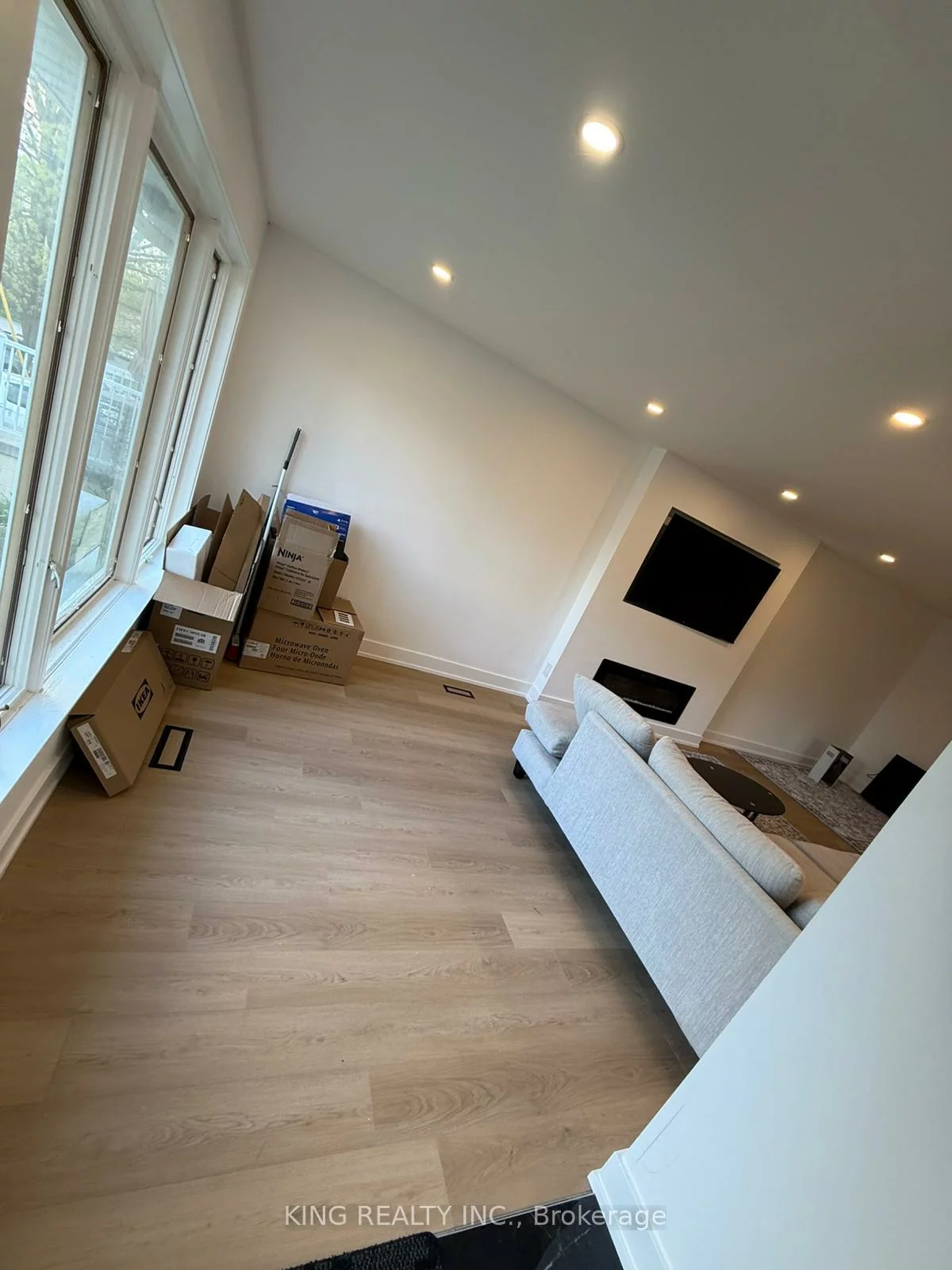 650, Mountview, Huron Heights-Leslie Valley, Newmarket