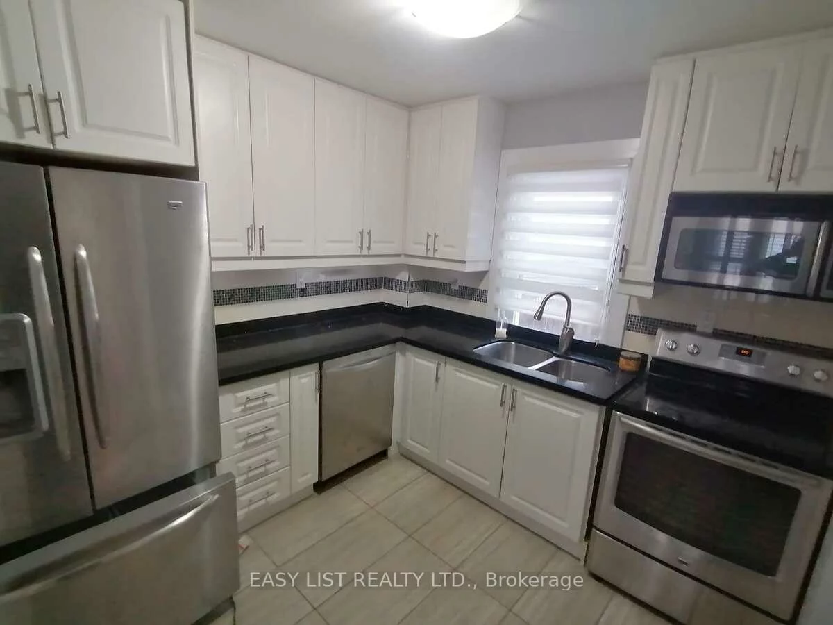 579, Gorham, Gorham-College Manor, Newmarket