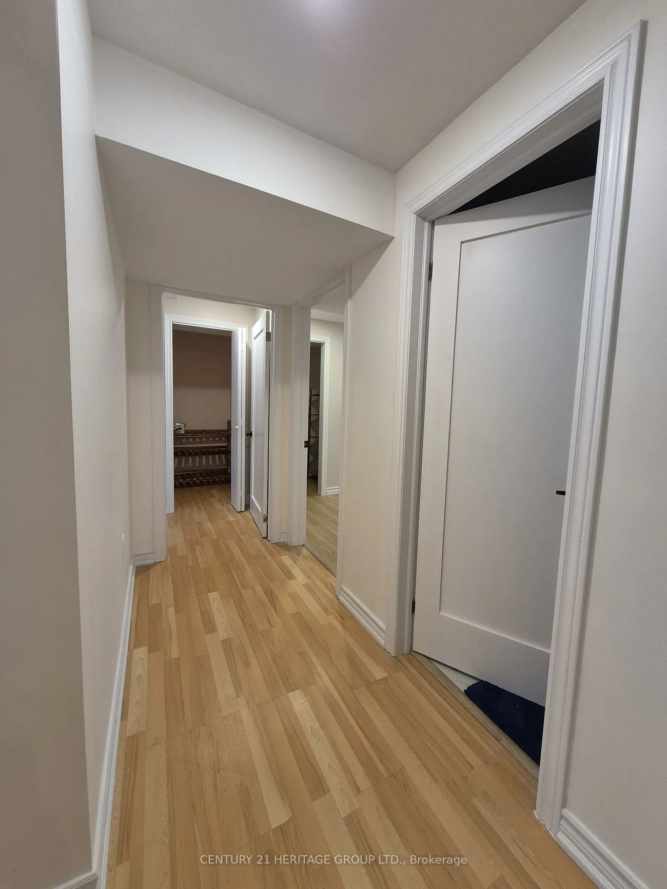 300, Rhodes, Glenway Estates, Newmarket