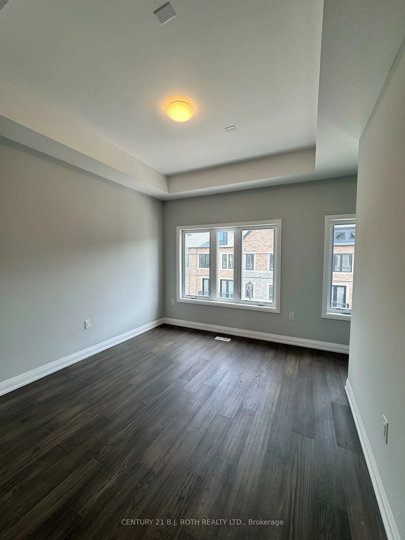 260, Eagle, Central Newmarket, Newmarket