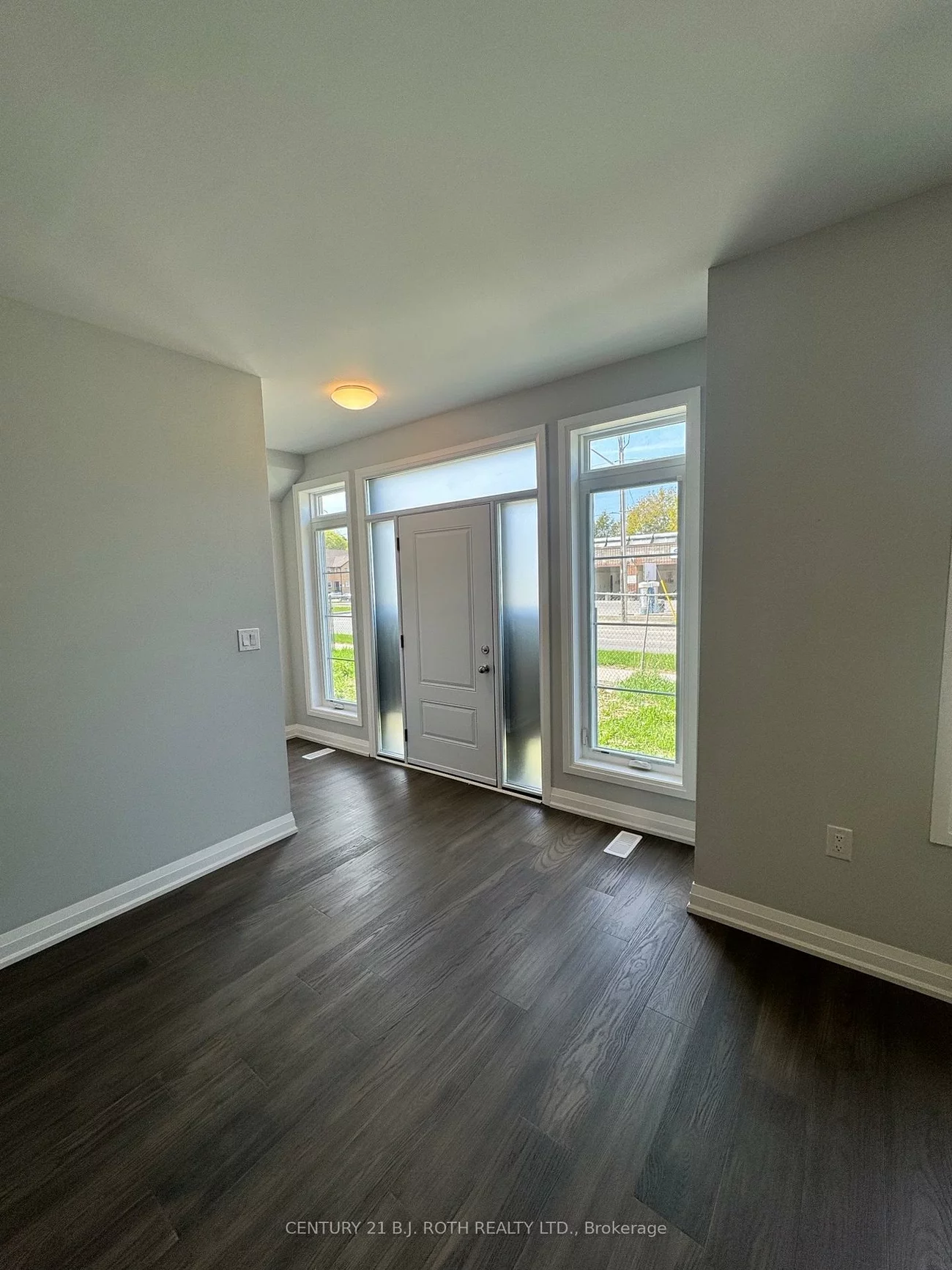 260, Eagle, Central Newmarket, Newmarket