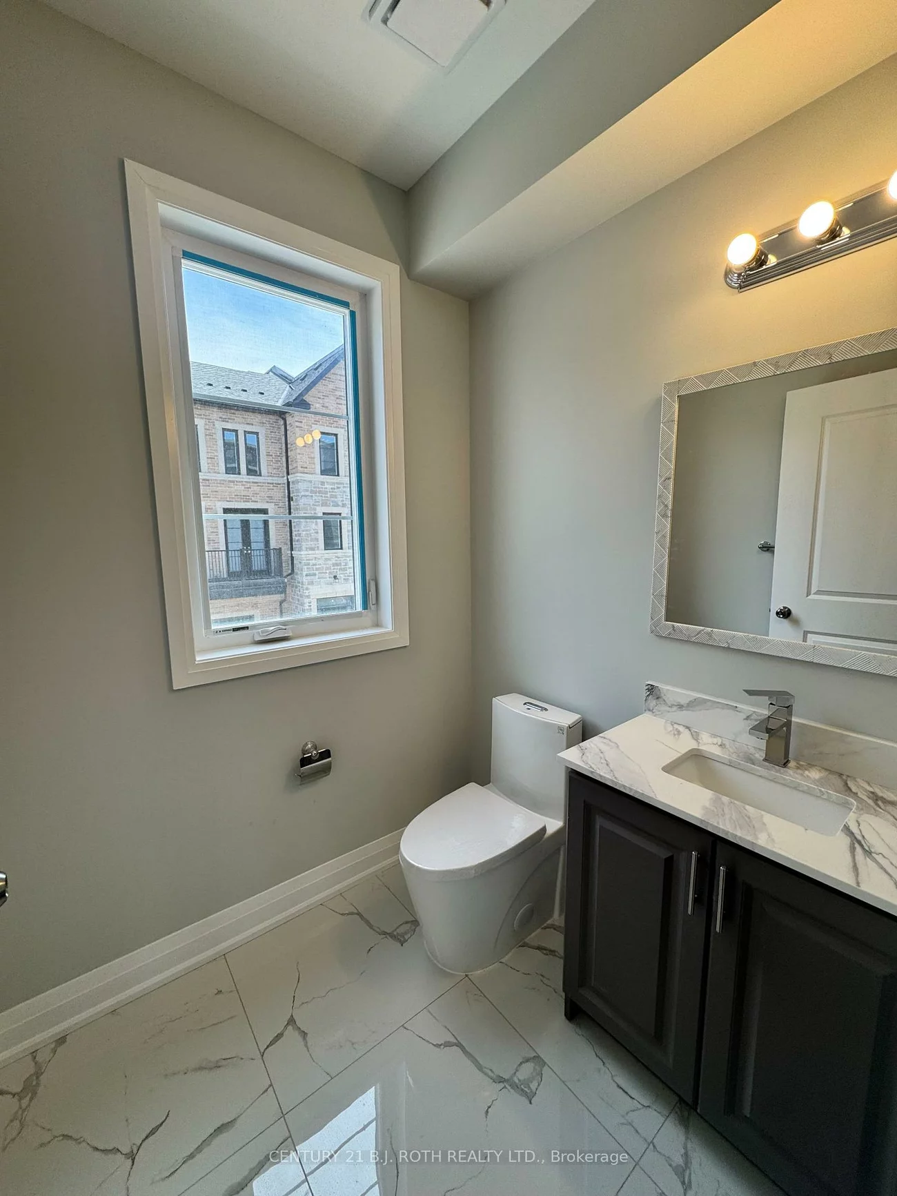 260, Eagle, Central Newmarket, Newmarket