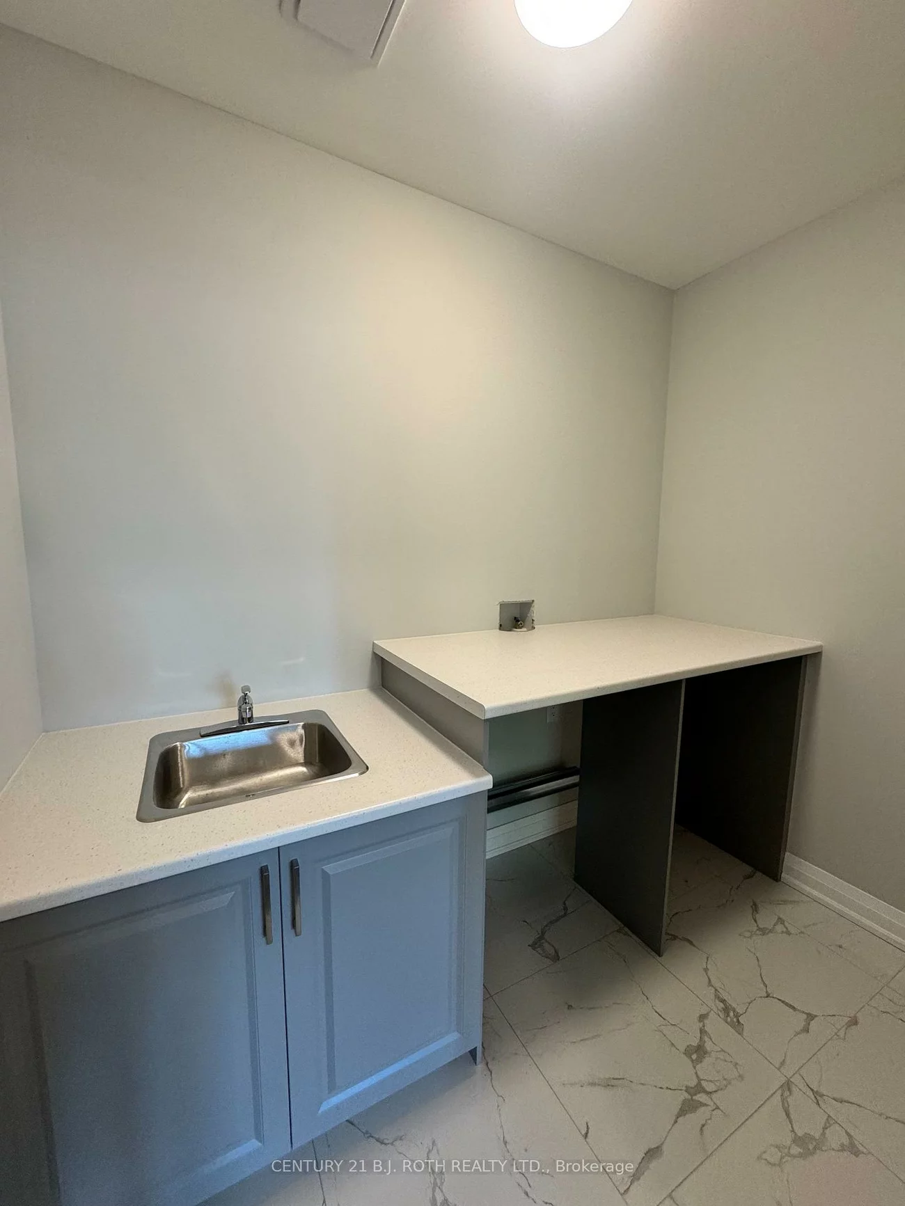 260, Eagle, Central Newmarket, Newmarket