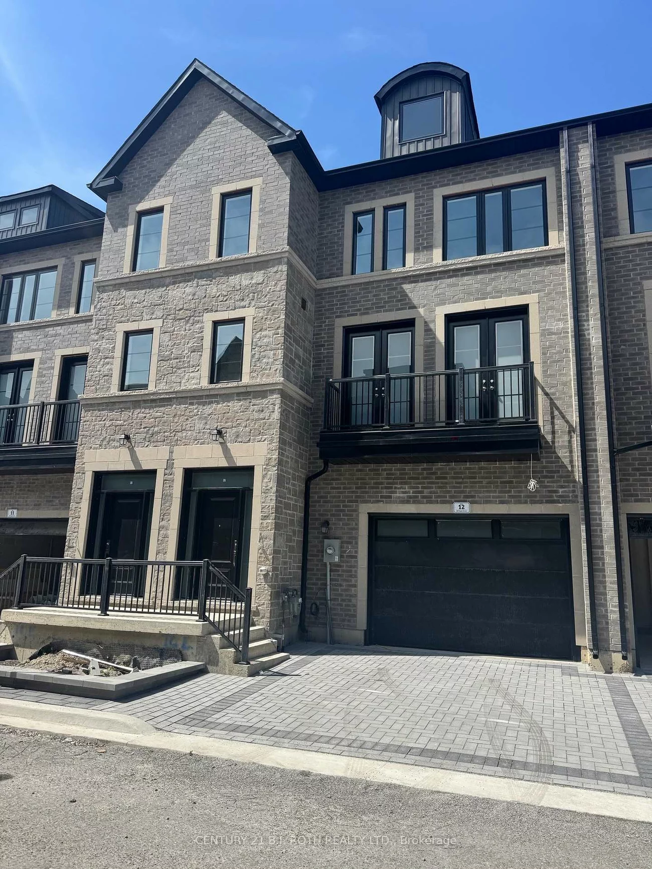 260, Eagle, Central Newmarket, Newmarket