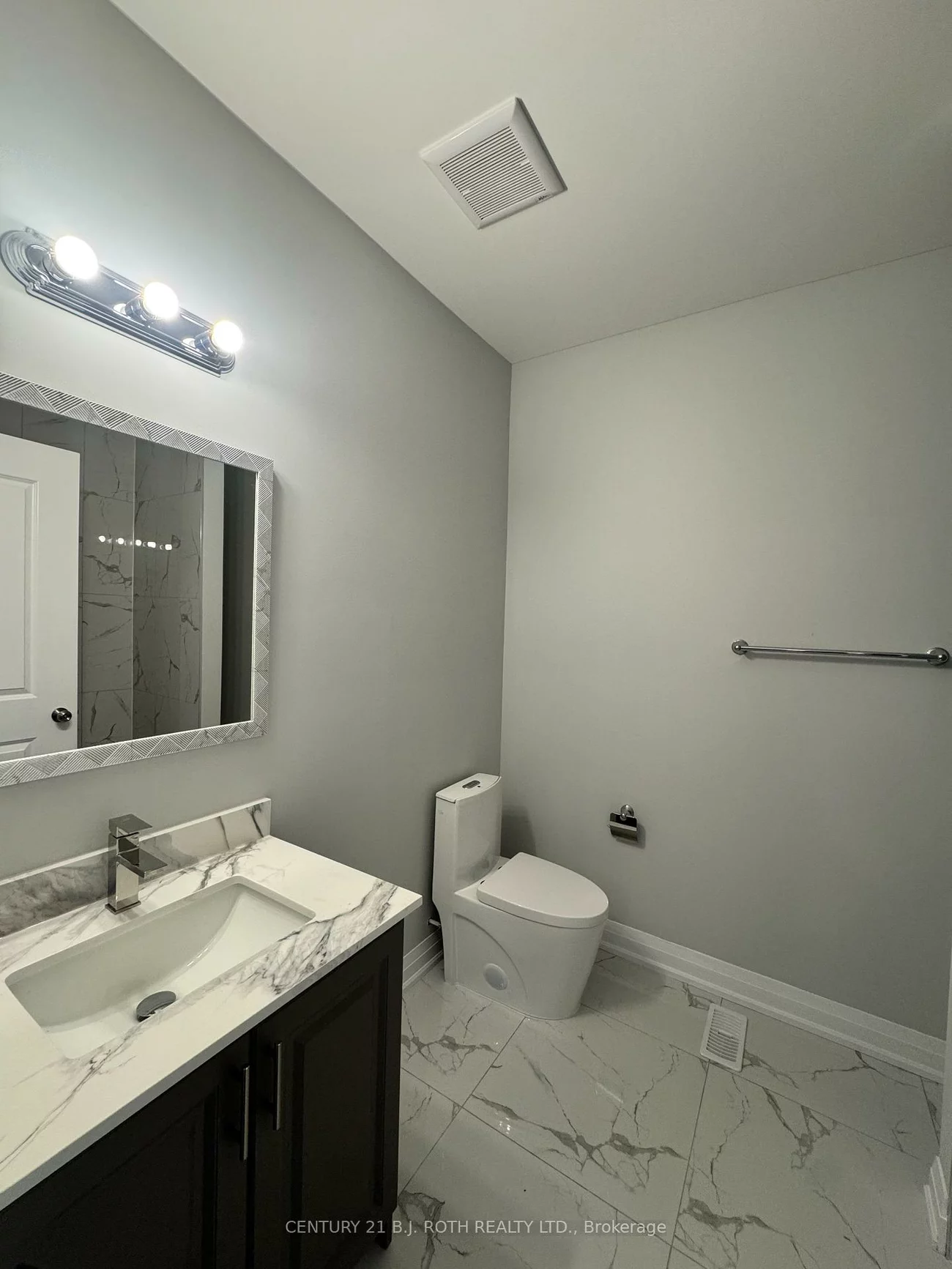 260, Eagle, Central Newmarket, Newmarket
