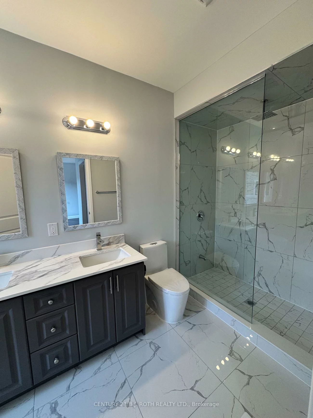 260, Eagle, Central Newmarket, Newmarket