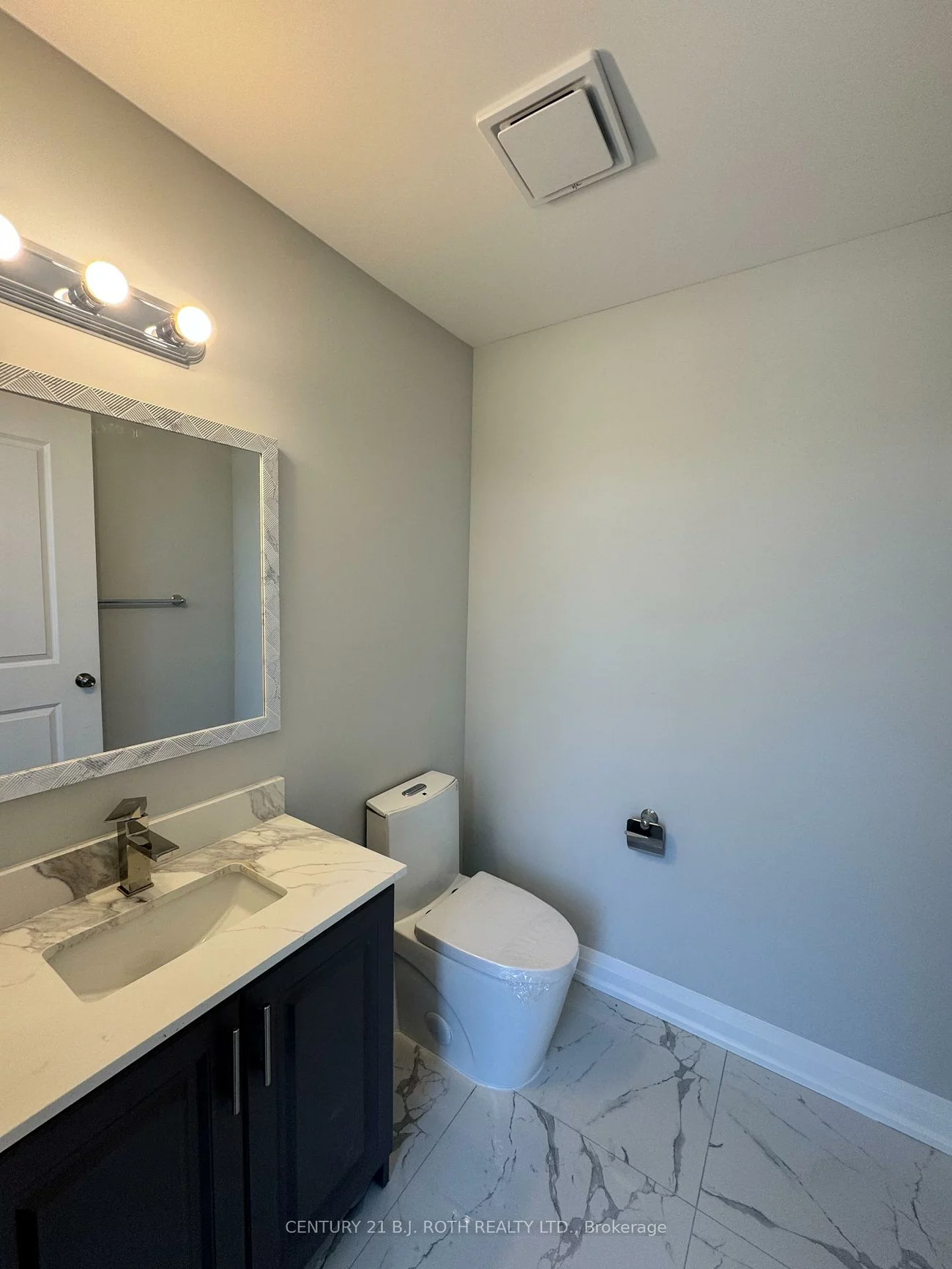 260, Eagle, Central Newmarket, Newmarket