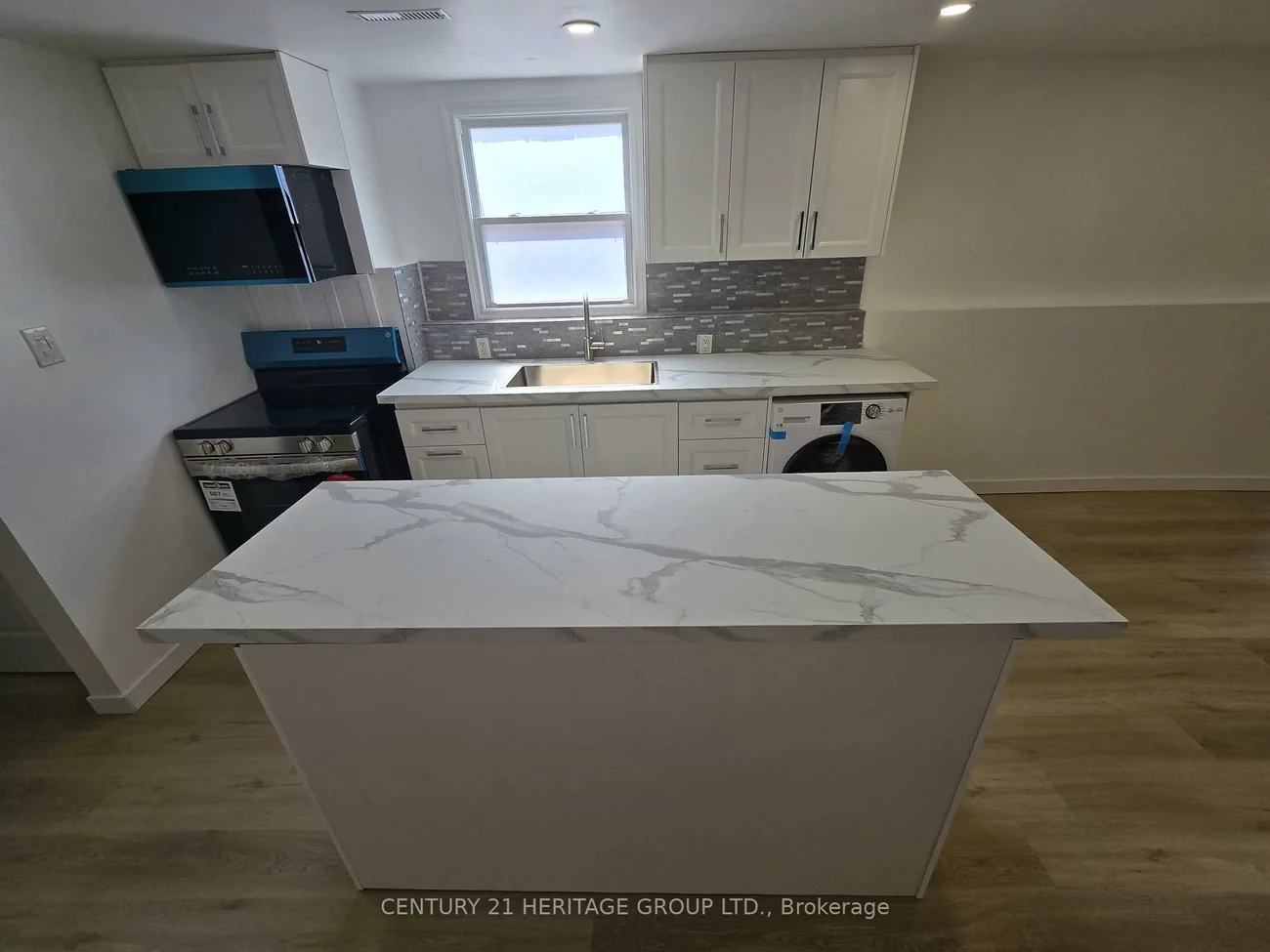 942, Ferndale, Gorham-College Manor, Newmarket