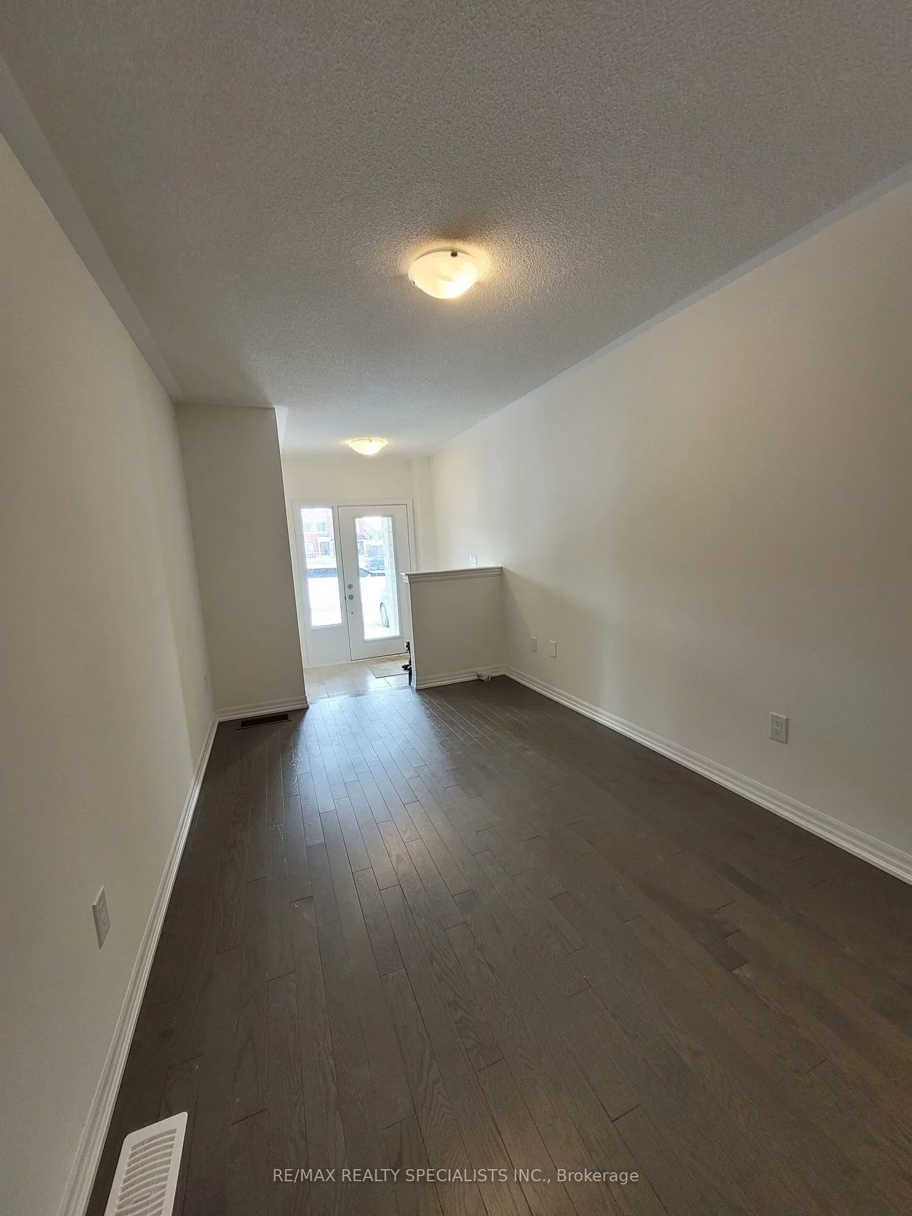 166, Vantage, Woodland Hill, Newmarket