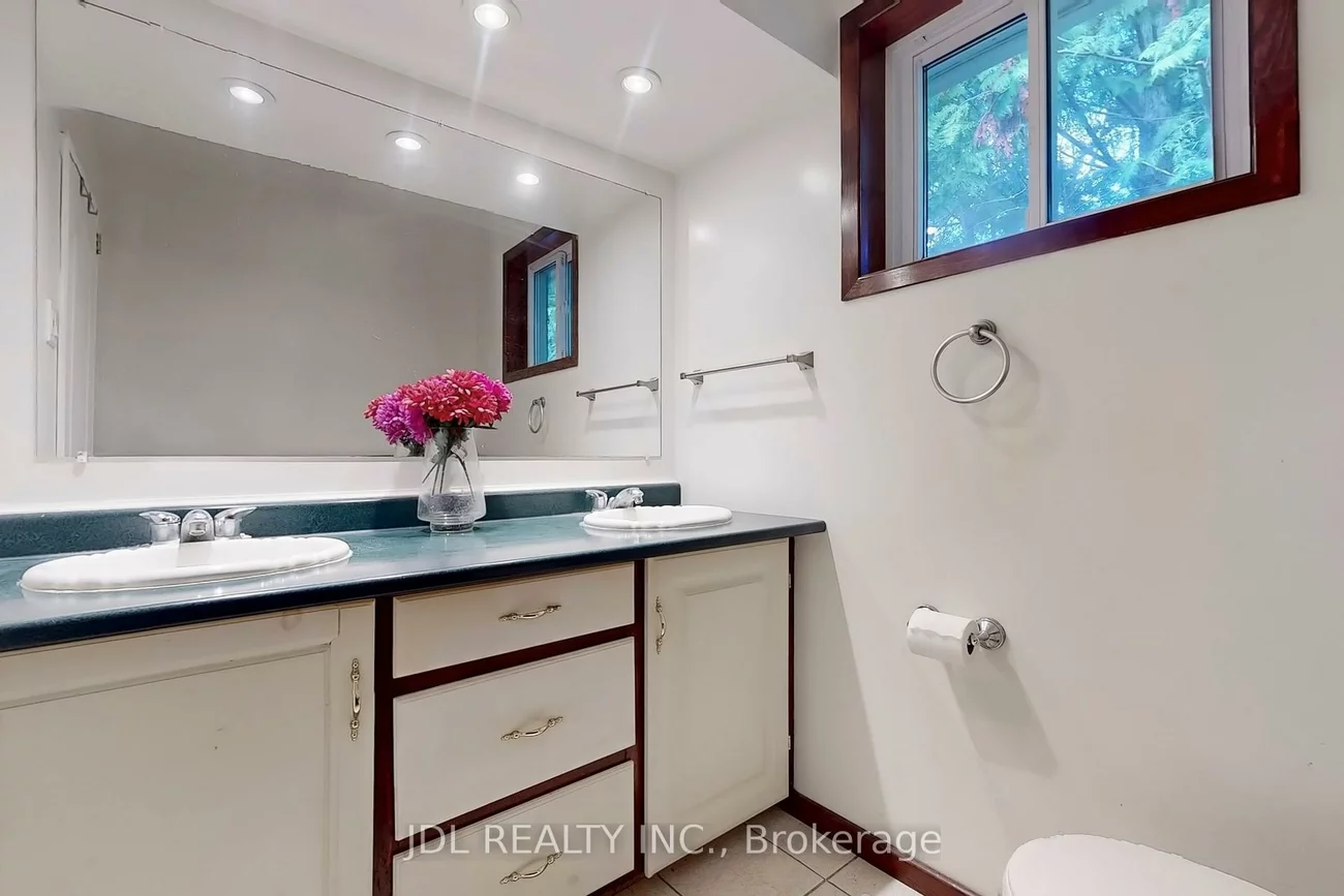 105, Park, Central Newmarket, Newmarket