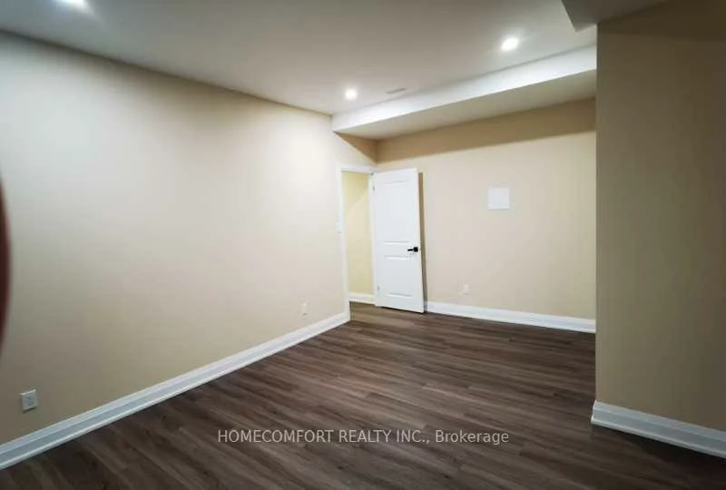 111, Mitchell, Glenway Estates, Newmarket