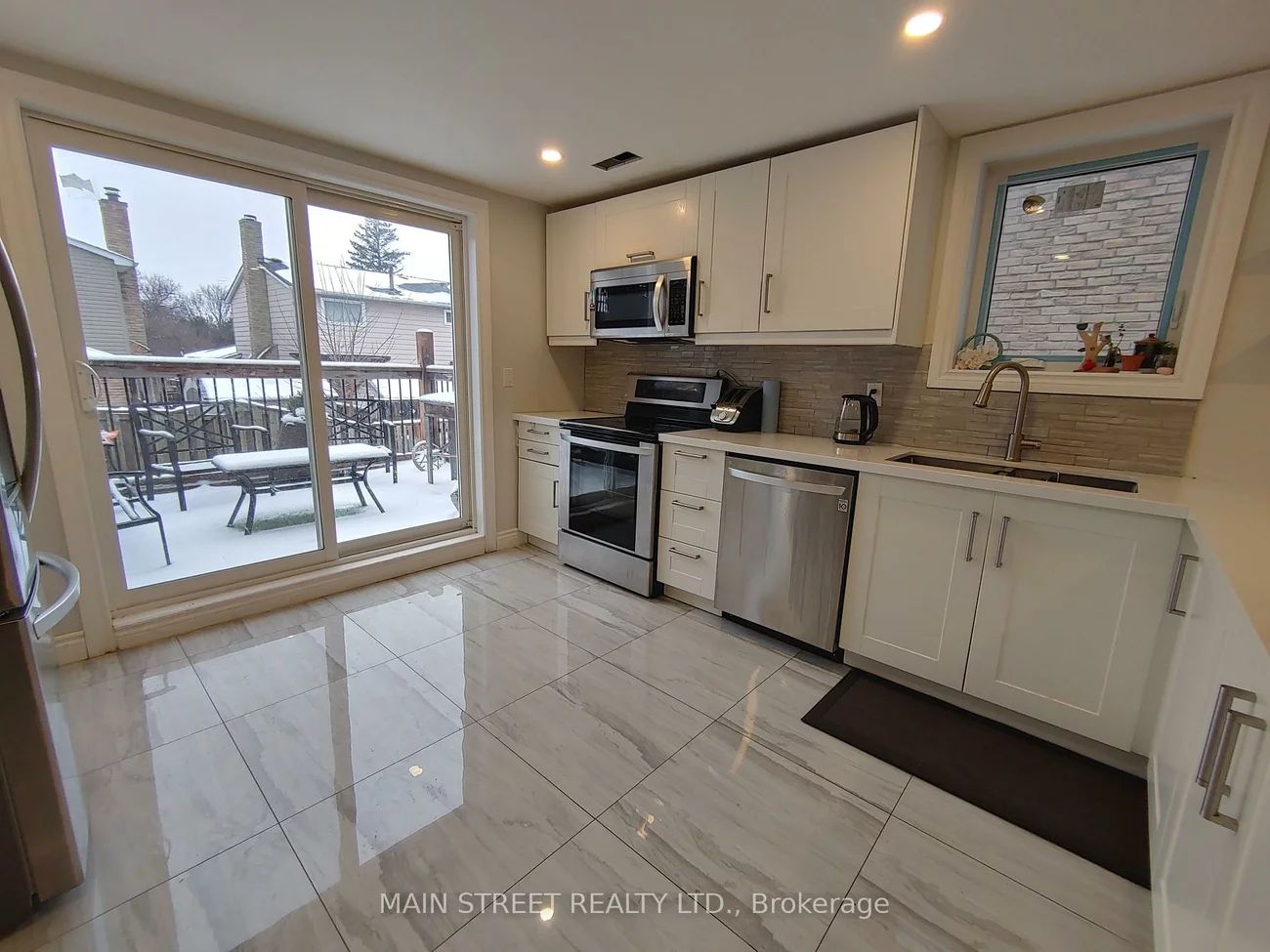 136, Lowe, Huron Heights-Leslie Valley, Newmarket
