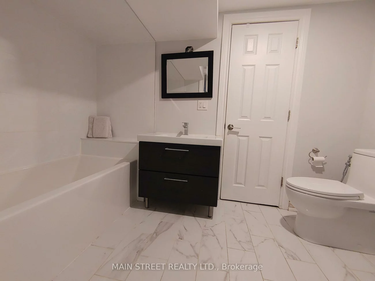 136, Lowe, Huron Heights-Leslie Valley, Newmarket