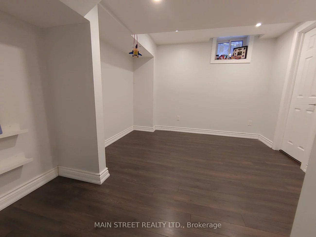 136, Lowe, Huron Heights-Leslie Valley, Newmarket