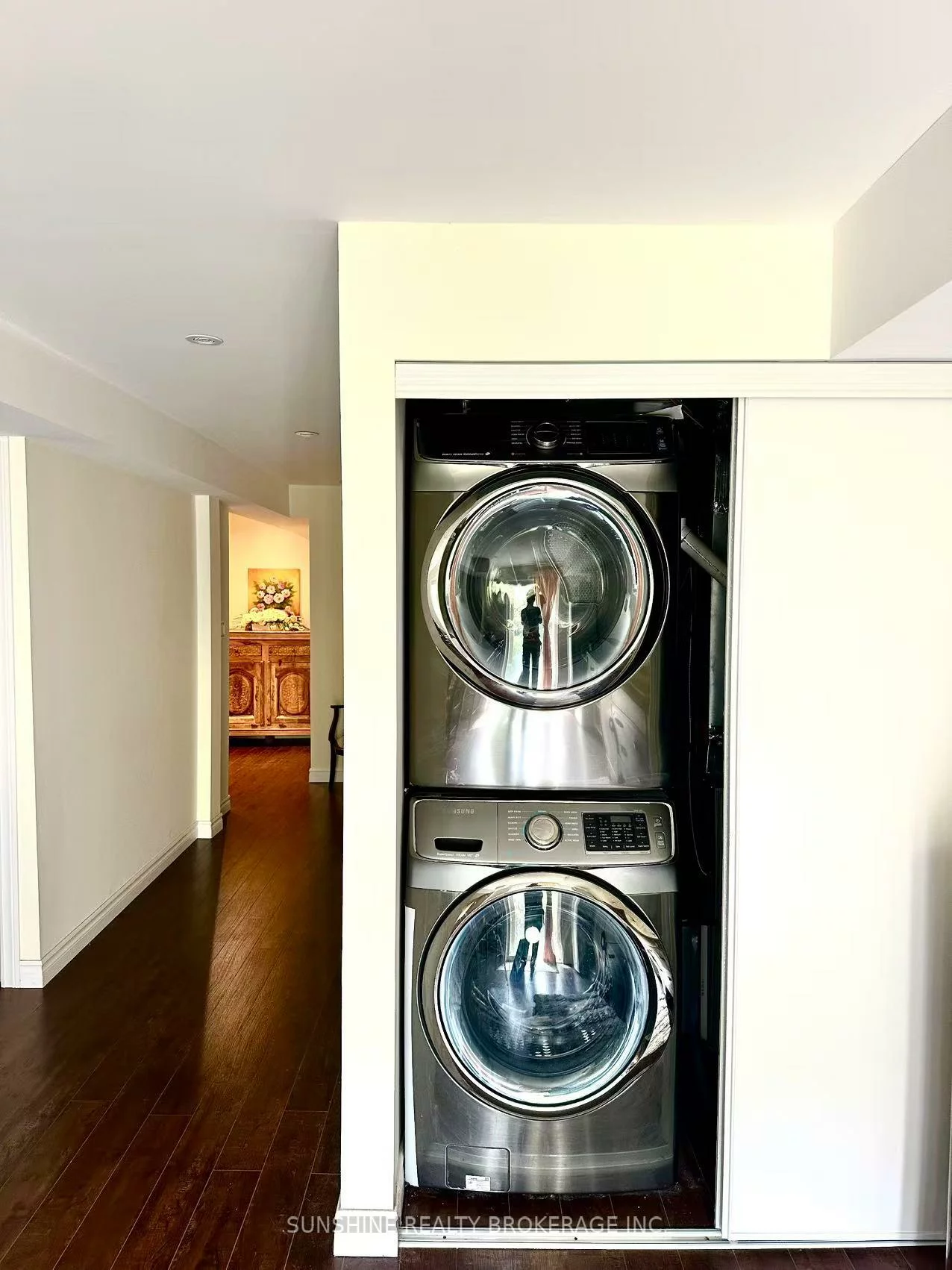 333, Spruce Grove, Woodland Hill, Newmarket
