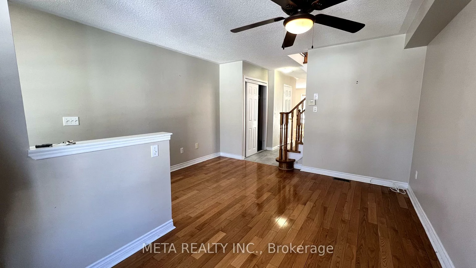 328, Marble, Woodland Hill, Newmarket