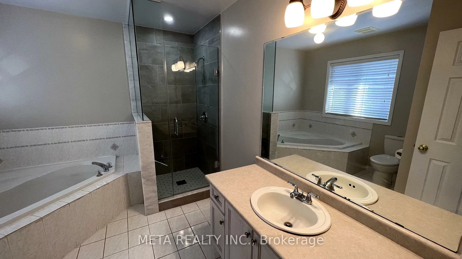 328, Marble, Woodland Hill, Newmarket