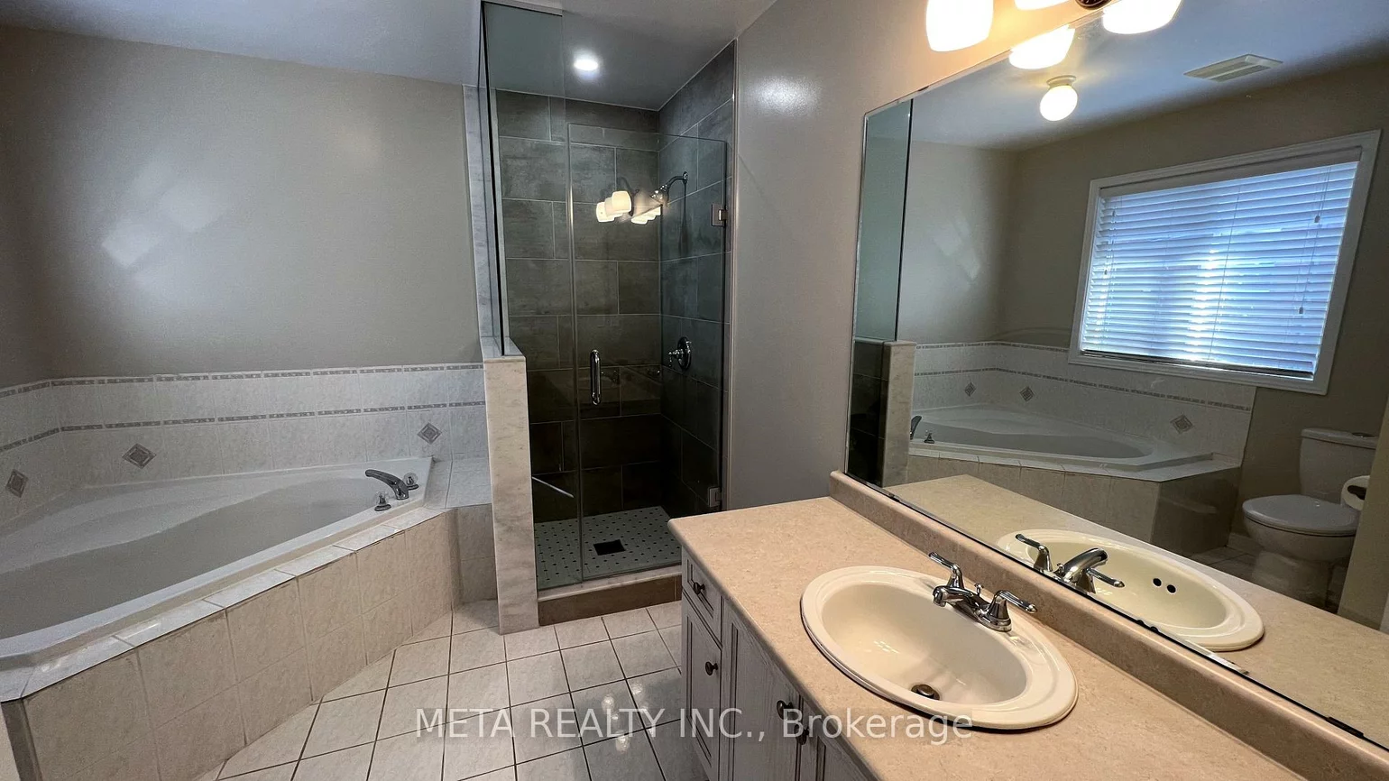 328, Marble, Woodland Hill, Newmarket