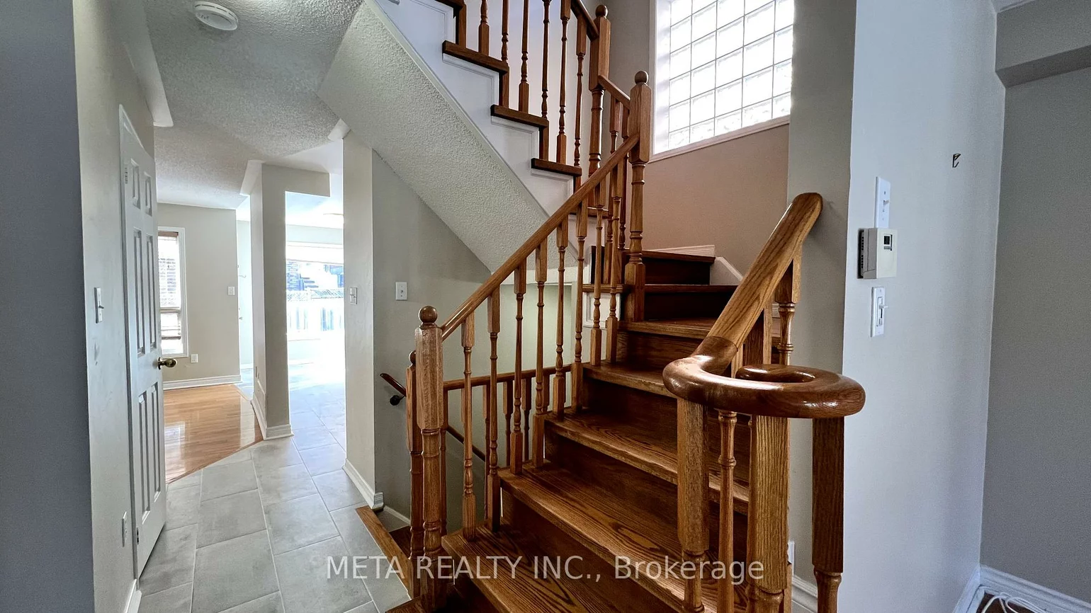 328, Marble, Woodland Hill, Newmarket