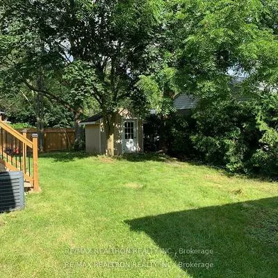 184, Avenue Rd, Central Newmarket, Newmarket