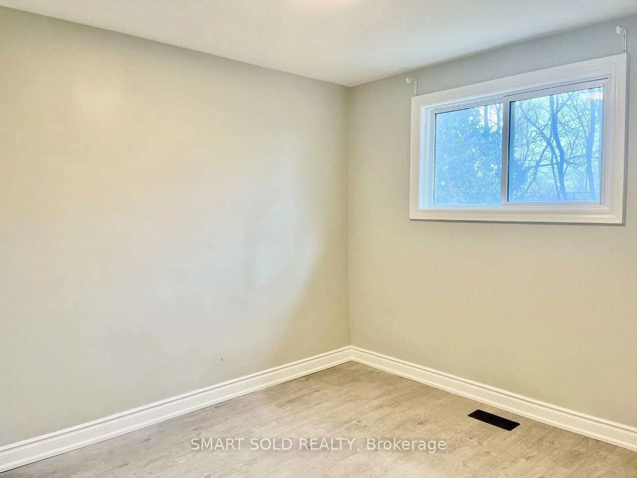228, Silverbirch, Bristol-London, Newmarket