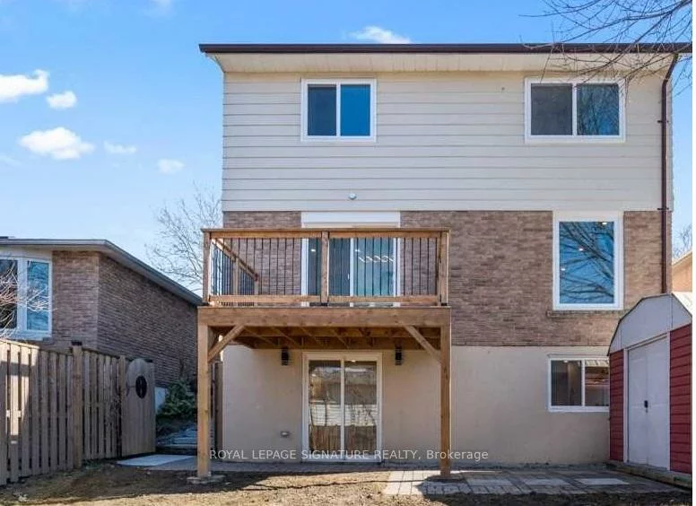185, Lloyd, Central Newmarket, Newmarket